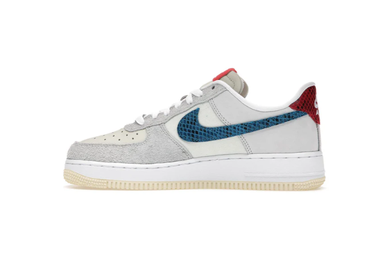 Nike Air Force 1 Low SP Undefeated 5 On It Dunks vs. AF1