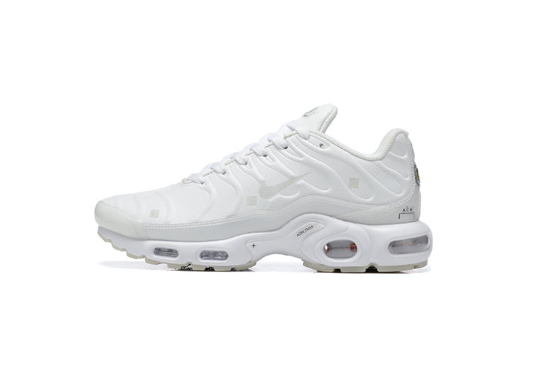 Nike Air Max Plus A-COLD-WALL en blanco